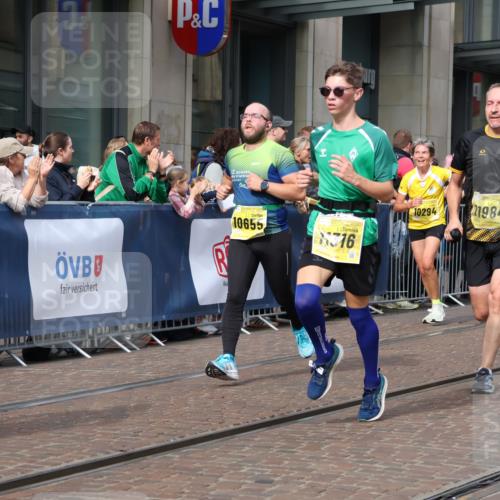 13.09.2026 - 21. swb-Marathon Bremen Strokosch-Dieckow http://msf.ph/oto/10301001 13.09.2026 10:49:08 Ziel 10294, 10514, 10655, 10739, 10835, 10846, 10910, 11092, 11191, 11621, 11635, 11717, 11984, 12376, 10253, 10293, 10392, 10514, 10566, 11316, 11567, 11885, 11891, 11896, 11984, 12027, 12132, 12149, 12204, 12350, 12450, 12529, 13512, 13555, 13577 meine-sportfotos.de