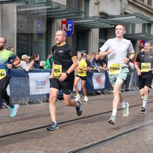 13.09.2026 - 21. swb-Marathon Bremen Strokosch-Dieckow http://msf.ph/oto/10301040 13.09.2026 10:49:09 Ziel 10294, 10655, 10739, 10835, 10846, 10910, 11092, 11191, 11621, 11635, 11717, 12376, 10253, 10293, 10392, 10514, 10566, 10655, 11316, 11567, 11885, 11891, 11896, 11984, 12027, 12132, 12149, 12204, 12350, 12450, 12529, 13512, 13555, 13577 meine-sportfotos.de