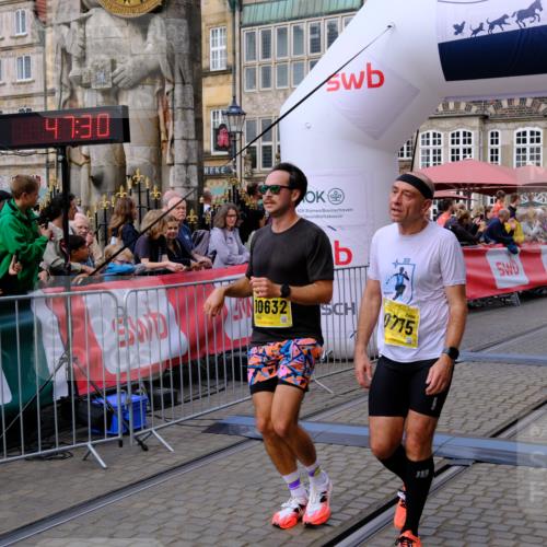 13.09.2026 - 21. swb-Marathon Bremen Tim E. http://msf.ph/oto/10301059 13.09.2026 10:42:47 Ziel 10358, 10632, 10775, 11375, 11630, 11779, 12395, 12525 meine-sportfotos.de