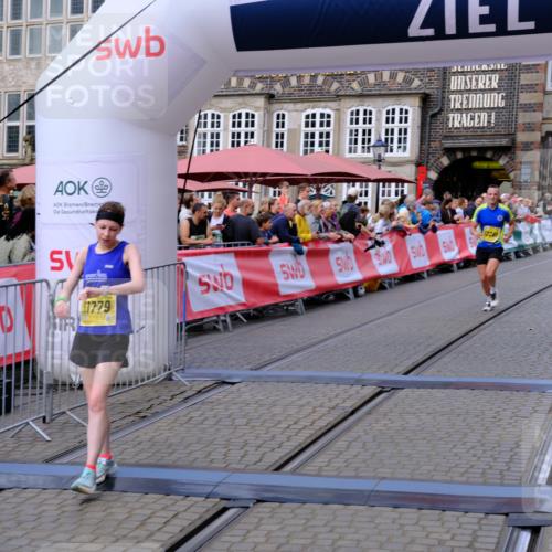 13.09.2026 - 21. swb-Marathon Bremen Tim E. http://msf.ph/oto/10301070 13.09.2026 10:42:54 Ziel 10312, 10358, 10632, 10775, 10816, 11375, 11779, 12281 meine-sportfotos.de