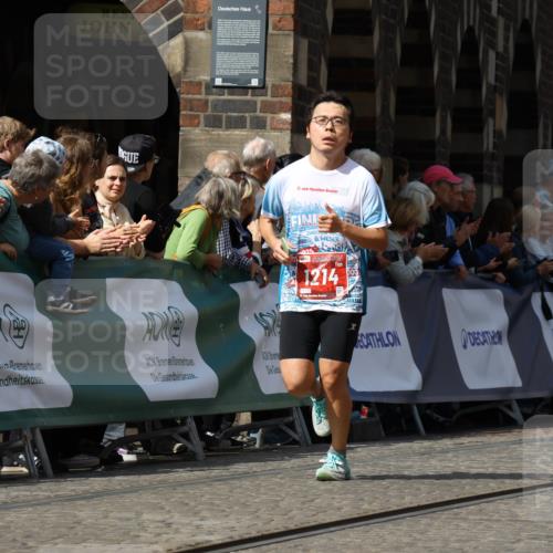 13.09.2026 - 21. swb-Marathon Bremen Strokosch-Dieckow http://msf.ph/oto/10301080 13.09.2026 12:51:17 Ziel 1214, 1639, 3617, 13033 meine-sportfotos.de