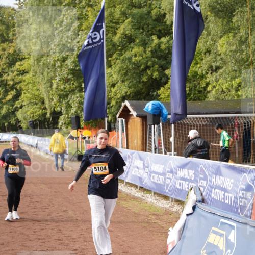 13.09.2026 - Airport Race Dennis Weichert http://msf.ph/oto/10301083 13.09.2026 10:39:41 Ziel 5104, 5108 meine-sportfotos.de