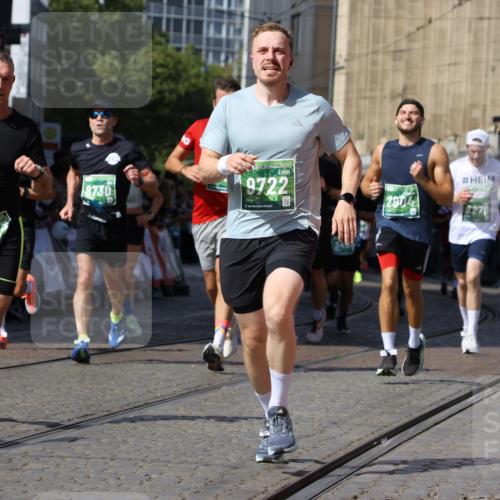 13.09.2026 - 21. swb-Marathon Bremen Strokosch-Dieckow http://msf.ph/oto/10301088 13.09.2026 13:21:25 Ziel 226, 854, 1191, 2425, 2979, 3450, 3933, 4126, 4316, 4362, 4465, 4734, 6357, 6401, 6970, 7902, 8237, 8323, 8408, 8622, 8791, 8971, 9267, 9268, 13120, 1130, 1254, 2088, 2570, 2904, 3120, 3435, 3655, 3930, 4165, 5542, 7176, 8184, 8270, 8384, 8730, 8923, 9048, 9059, 9722, 13145 meine-sportfotos.de
