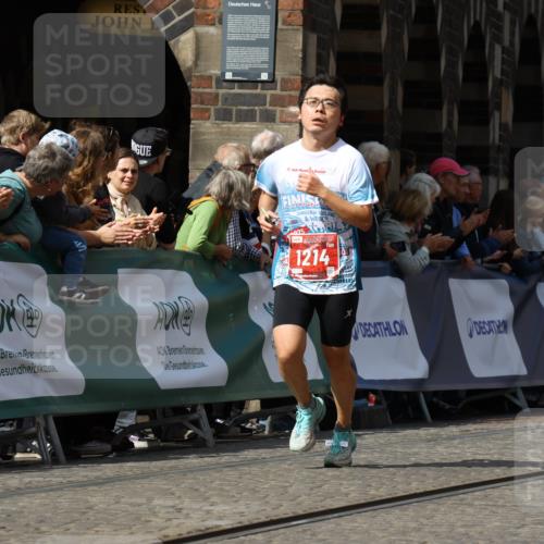 13.09.2026 - 21. swb-Marathon Bremen Strokosch-Dieckow http://msf.ph/oto/10301092 13.09.2026 12:51:17 Ziel 1214, 1639, 3617, 13033 meine-sportfotos.de