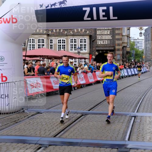 13.09.2026 - 21. swb-Marathon Bremen Tim E. http://msf.ph/oto/10301109 13.09.2026 10:42:56 Ziel 10312, 10358, 10632, 10775, 10816, 11779, 12281 meine-sportfotos.de