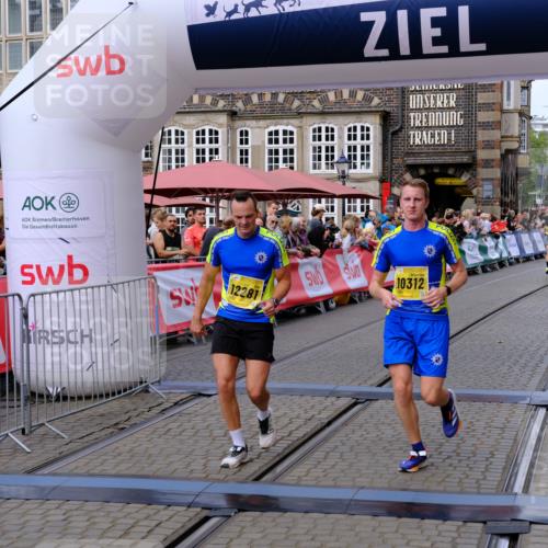 13.09.2026 - 21. swb-Marathon Bremen Tim E. http://msf.ph/oto/10301129 13.09.2026 10:42:56 Ziel 10312, 10358, 10632, 10775, 10816, 11779, 12281 meine-sportfotos.de