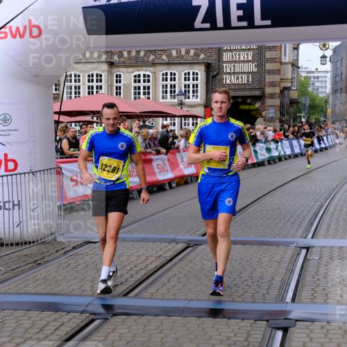 13.09.2026 - 21. swb-Marathon Bremen Tim E. http://msf.ph/oto/10301134 13.09.2026 10:42:57 Ziel 10312, 10632, 10816, 11779, 12281 meine-sportfotos.de