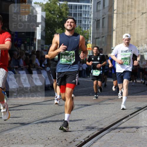 13.09.2026 - 21. swb-Marathon Bremen Strokosch-Dieckow http://msf.ph/oto/10301136 13.09.2026 13:21:28 Ziel 226, 854, 1191, 2979, 3450, 3933, 4362, 4465, 4734, 6357, 6970, 8237, 8323, 8408, 8622, 8791, 8971, 9267, 9268, 13120, 1130, 1254, 2088, 2397, 2570, 3290, 3435, 3655, 3695, 3930, 5542, 6865, 7176, 8184, 8270, 8384, 8730, 9048, 9059, 13145 meine-sportfotos.de