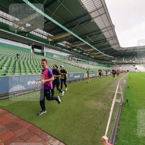13.09.2026 - 21. swb-Marathon Bremen Michael Burmester http://msf.ph/oto/10301170 13.09.2026 10:43:38 Laufen im Stadion 10002, 10004, 10005, 10148, 10176, 10271, 10295, 10303, 10325, 10330, 10335, 10361, 10362, 10395, 10396, 10402, 10459, 10474, 10490, 10491, 10513, 10557, 10572, 10605, 10606, 10629, 10665, 10752, 10756, 10773, 10779, 10784, 10805, 10854, 10880, 10882, 10899, 10900, 10997, 10999, 11026, 11027, 11041, 11078, 11090, 11097, 11098, 11140, 11173, 11192, 11217, 11233, 11264, 11274, 11307, 11333, 11337, 11355, 11385, 11408, 11448, 11456, 11461, 11482, 11943 meine-sportfotos.de