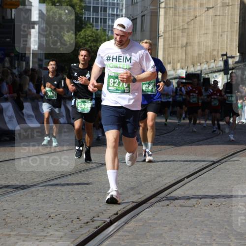 13.09.2026 - 21. swb-Marathon Bremen Strokosch-Dieckow http://msf.ph/oto/10301179 13.09.2026 13:21:29 Ziel 226, 854, 1191, 2979, 3450, 3534, 3933, 4362, 4734, 6357, 6970, 8237, 8323, 8408, 8622, 8791, 8971, 9267, 9268, 13120, 1130, 1254, 2088, 2397, 2570, 3290, 3435, 3655, 3695, 3930, 5542, 6865, 7176, 8270, 8384, 9048, 9059, 13145 meine-sportfotos.de