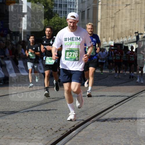 13.09.2026 - 21. swb-Marathon Bremen Strokosch-Dieckow http://msf.ph/oto/10301206 13.09.2026 13:21:30 Ziel 226, 854, 1191, 2979, 3450, 3534, 3933, 4362, 4445, 4734, 6357, 6970, 8237, 8323, 8408, 8622, 8791, 9267, 9268, 9900, 13120, 572, 1130, 1254, 2088, 2397, 2570, 3290, 3435, 3655, 3695, 3930, 5542, 6865, 7176, 8270, 8384, 9048, 9059, 13145 meine-sportfotos.de