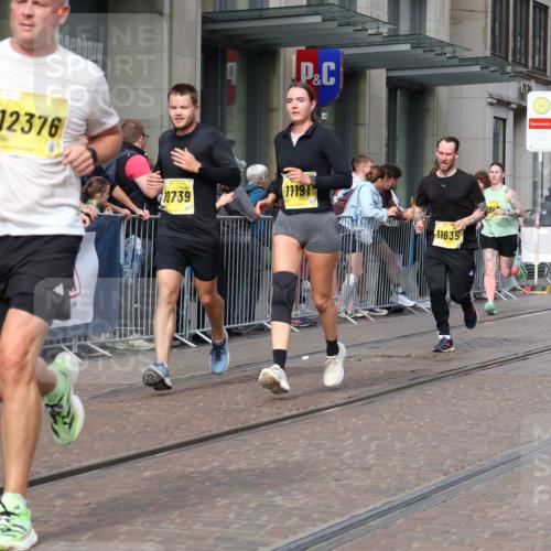 13.09.2026 - 21. swb-Marathon Bremen Strokosch-Dieckow http://msf.ph/oto/10301212 13.09.2026 10:49:21 Ziel 10709, 10739, 10835, 10846, 10910, 11007, 11092, 11183, 11191, 11635, 11717, 10294, 10392, 10514, 10566, 10655, 10846, 11316, 11567, 11621, 11891, 11896, 11984, 12132, 12149, 12350, 12376, 12450, 12529, 13577 meine-sportfotos.de