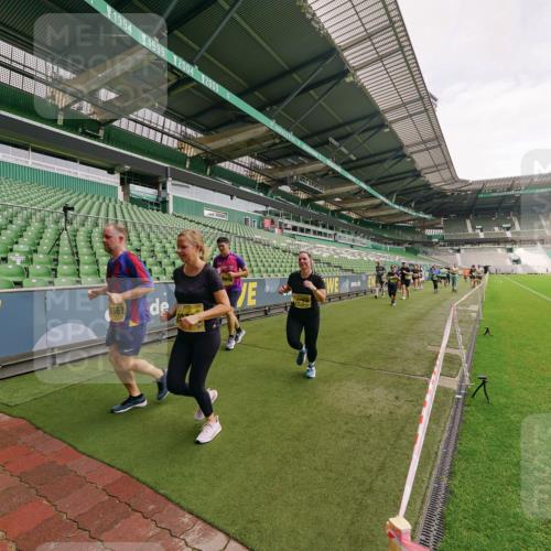 13.09.2026 - 21. swb-Marathon Bremen Michael Burmester http://msf.ph/oto/10301269 13.09.2026 10:44:08 Laufen im Stadion 10002, 10004, 10005, 10176, 10191, 10192, 10271, 10295, 10325, 10335, 10361, 10362, 10402, 10459, 10474, 10491, 10513, 10557, 10572, 10605, 10606, 10629, 10679, 10713, 10756, 10773, 10779, 10784, 10805, 10880, 10882, 10899, 10900, 10997, 10999, 11081, 11173, 11217, 11233, 11264, 11274, 11307, 11333, 11337, 11355, 11385, 11408, 11448, 11456, 11461, 11482, 11495, 11629, 11932, 11943, 12151, 12226, 12311, 12321, 12334 meine-sportfotos.de