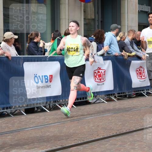 13.09.2026 - 21. swb-Marathon Bremen Strokosch-Dieckow http://msf.ph/oto/10301282 13.09.2026 10:49:25 Ziel 10508, 10709, 10835, 10910, 10966, 11005, 11007, 11035, 11092, 11183, 11717, 12380, 10294, 10392, 10514, 10655, 10739, 10835, 10846, 10910, 11191, 11316, 11567, 11621, 11635, 11896, 11984, 12132, 12149, 12376, 12450, 12529, 13577 meine-sportfotos.de