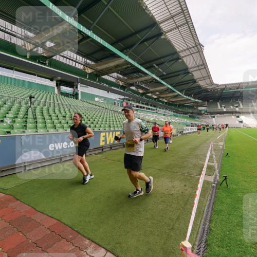 13.09.2026 - 21. swb-Marathon Bremen Michael Burmester http://msf.ph/oto/10301309 13.09.2026 10:44:23 Laufen im Stadion 10002, 10004, 10005, 10176, 10191, 10192, 10271, 10295, 10325, 10335, 10402, 10459, 10474, 10513, 10568, 10572, 10605, 10606, 10629, 10679, 10713, 10756, 10779, 10882, 10899, 10900, 10979, 10997, 10999, 11081, 11217, 11233, 11264, 11274, 11307, 11333, 11337, 11355, 11385, 11408, 11448, 11456, 11461, 11482, 11495, 11629, 11808, 11932, 11943, 12057, 12151, 12226, 12311, 12321, 12334 meine-sportfotos.de