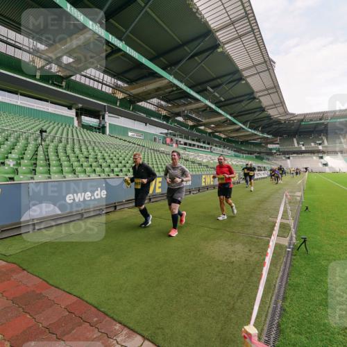 13.09.2026 - 21. swb-Marathon Bremen Michael Burmester http://msf.ph/oto/10301333 13.09.2026 10:44:40 Laufen im Stadion 10004, 10005, 10137, 10176, 10191, 10192, 10194, 10202, 10271, 10295, 10325, 10335, 10344, 10402, 10430, 10459, 10513, 10524, 10568, 10600, 10605, 10606, 10629, 10679, 10713, 10756, 10779, 10882, 10899, 10900, 10979, 10997, 10999, 11081, 11200, 11217, 11233, 11264, 11307, 11333, 11337, 11355, 11385, 11408, 11448, 11456, 11461, 11482, 11495, 11629, 11808, 11932, 11943, 12057, 12089, 12151, 12153, 12224, 12226, 12311, 12321, 12334, 12539 meine-sportfotos.de