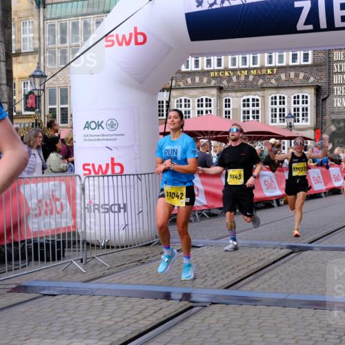 13.09.2026 - 21. swb-Marathon Bremen Tim E. http://msf.ph/oto/10301363 13.09.2026 10:43:25 Ziel 10336, 11042, 11143, 11265, 11442, 11632, 12053, 12469, 13523 meine-sportfotos.de