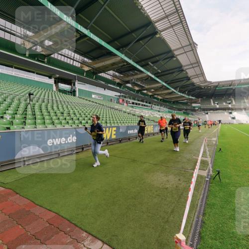 13.09.2026 - 21. swb-Marathon Bremen Michael Burmester http://msf.ph/oto/10301388 13.09.2026 10:45:07 Laufen im Stadion 10137, 10176, 10191, 10192, 10194, 10202, 10242, 10295, 10325, 10335, 10344, 10430, 10459, 10472, 10513, 10524, 10568, 10600, 10605, 10606, 10629, 10651, 10679, 10713, 10756, 10779, 10882, 10979, 10997, 10999, 11081, 11200, 11233, 11307, 11309, 11337, 11355, 11367, 11385, 11408, 11495, 11629, 11709, 11808, 11821, 11932, 11943, 12057, 12089, 12151, 12153, 12177, 12178, 12224, 12226, 12311, 12321, 12334, 12539, 10148, 10330 meine-sportfotos.de