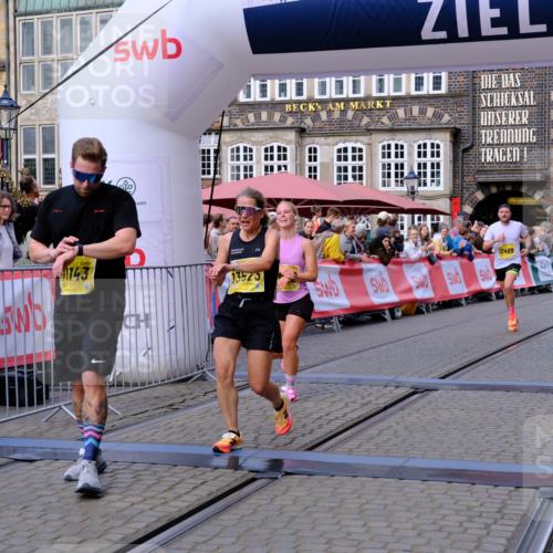 13.09.2026 - 21. swb-Marathon Bremen Tim E. http://msf.ph/oto/10301406 13.09.2026 10:43:27 Ziel 10336, 11042, 11143, 11265, 11442, 11632, 12053, 12469, 13523 meine-sportfotos.de
