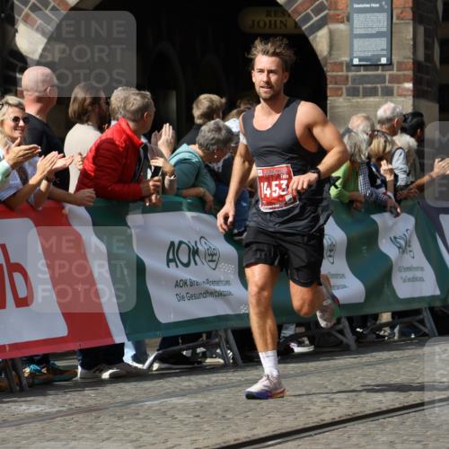 13.09.2026 - 21. swb-Marathon Bremen Strokosch-Dieckow http://msf.ph/oto/10301413 13.09.2026 12:51:33 Ziel 858, 1453, 13033, 482, 1126 meine-sportfotos.de