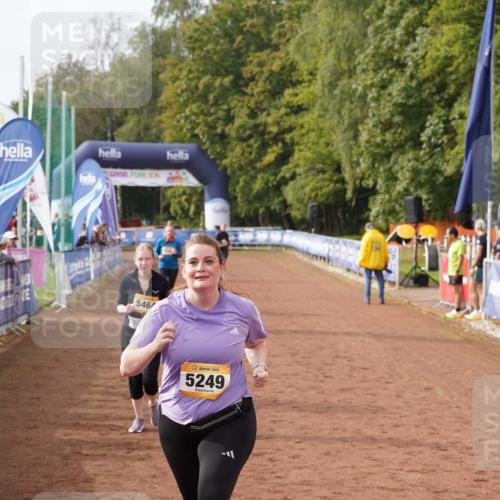 13.09.2026 - Airport Race Dennis Weichert http://msf.ph/oto/10301431 13.09.2026 10:40:21 Ziel 5249 meine-sportfotos.de