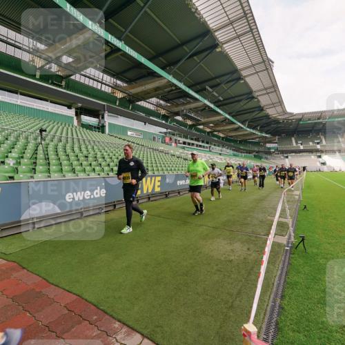 13.09.2026 - 21. swb-Marathon Bremen Michael Burmester http://msf.ph/oto/10301461 13.09.2026 10:45:39 Laufen im Stadion 10137, 10176, 10191, 10192, 10194, 10202, 10242, 10295, 10344, 10430, 10472, 10524, 10568, 10600, 10651, 10679, 10713, 10979, 10999, 11050, 11081, 11181, 11200, 11233, 11244, 11296, 11309, 11367, 11385, 11495, 11529, 11546, 11574, 11629, 11675, 11709, 11760, 11808, 11821, 11932, 11943, 12057, 12089, 12151, 12153, 12177, 12178, 12211, 12224, 12226, 12285, 12311, 12321, 12334, 12374, 12462, 12539, 10148, 10303, 10330, 10361, 10362 meine-sportfotos.de