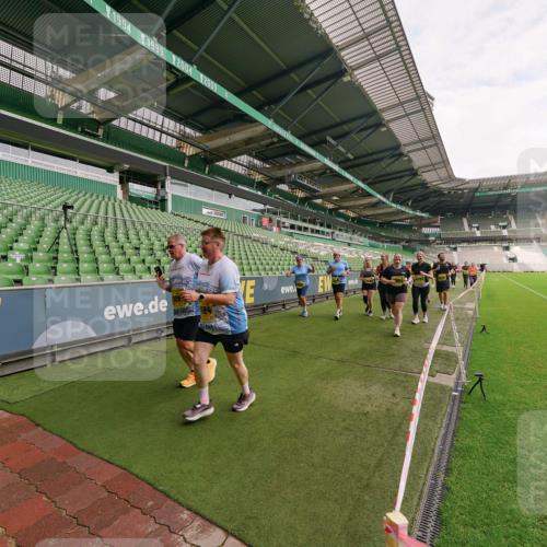 13.09.2026 - 21. swb-Marathon Bremen Michael Burmester http://msf.ph/oto/10301501 13.09.2026 10:45:51 Laufen im Stadion 10137, 10161, 10191, 10192, 10194, 10202, 10242, 10344, 10430, 10472, 10524, 10535, 10568, 10600, 10651, 10679, 10713, 10895, 10979, 11050, 11081, 11181, 11200, 11244, 11296, 11309, 11367, 11457, 11495, 11529, 11530, 11546, 11574, 11629, 11675, 11709, 11760, 11808, 11821, 11932, 12057, 12089, 12151, 12153, 12177, 12178, 12211, 12224, 12226, 12285, 12311, 12316, 12317, 12321, 12334, 12374, 12422, 12462, 12539, 10002, 10148, 10303, 10330, 10361, 10362 meine-sportfotos.de