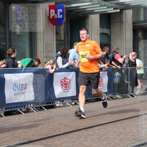 13.09.2026 - 21. swb-Marathon Bremen Strokosch-Dieckow http://msf.ph/oto/10301522 13.09.2026 10:49:46 Ziel 10452, 10508, 10593, 10876, 10966, 11005, 11035, 11111, 11128, 11183, 11415, 12240, 12380, 12510, 10709, 10739, 10835, 10846, 10910, 11007, 11092, 11183, 11191, 11635, 11717 meine-sportfotos.de