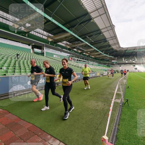 13.09.2026 - 21. swb-Marathon Bremen Michael Burmester http://msf.ph/oto/10301531 13.09.2026 10:46:00 Laufen im Stadion 10137, 10161, 10194, 10202, 10242, 10344, 10430, 10472, 10524, 10535, 10568, 10600, 10651, 10679, 10713, 10895, 10970, 10979, 11050, 11081, 11181, 11200, 11244, 11296, 11309, 11367, 11457, 11495, 11529, 11530, 11546, 11574, 11675, 11709, 11760, 11808, 11821, 11932, 12057, 12089, 12151, 12153, 12177, 12178, 12211, 12224, 12226, 12285, 12311, 12316, 12317, 12321, 12374, 12422, 12462, 12539, 10002, 10004, 10148, 10303, 10330, 10361, 10362 meine-sportfotos.de