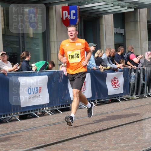 13.09.2026 - 21. swb-Marathon Bremen Strokosch-Dieckow http://msf.ph/oto/10301541 13.09.2026 10:49:47 Ziel 10452, 10508, 10593, 10876, 10966, 11005, 11035, 11111, 11128, 11178, 11415, 12240, 12269, 12380, 12510, 10508, 10709, 10739, 10835, 10910, 11007, 11092, 11183, 11191, 11635, 11717 meine-sportfotos.de