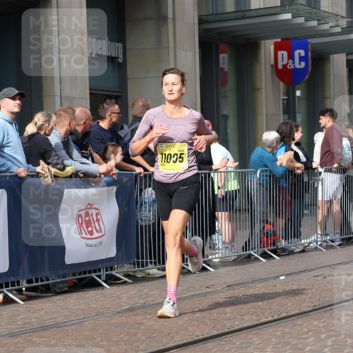 13.09.2026 - 21. swb-Marathon Bremen Strokosch-Dieckow http://msf.ph/oto/10301569 13.09.2026 10:49:49 Ziel 10452, 10593, 10876, 10966, 11005, 11035, 11111, 11128, 11178, 11415, 11497, 11499, 12240, 12269, 12380, 12510, 10508, 10709, 10835, 10910, 10966, 11007, 11035, 11092, 11183, 11635, 11717 meine-sportfotos.de