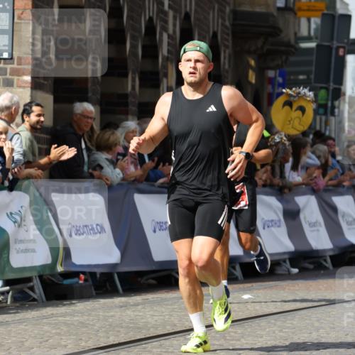 13.09.2026 - 21. swb-Marathon Bremen Strokosch-Dieckow http://msf.ph/oto/10301588 13.09.2026 12:52:11 Ziel 482, 943, 1126, 959, 1357, 1507 meine-sportfotos.de