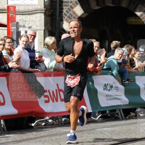 13.09.2026 - 21. swb-Marathon Bremen Strokosch-Dieckow http://msf.ph/oto/10301624 13.09.2026 12:52:14 Ziel 482, 943, 1126, 959, 1357, 1507 meine-sportfotos.de
