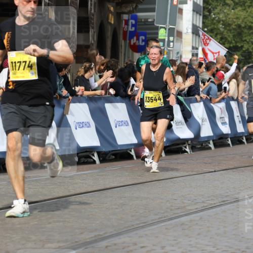 13.09.2026 - 21. swb-Marathon Bremen Strokosch-Dieckow http://msf.ph/oto/10301639 13.09.2026 10:50:46 Ziel 10170, 10233, 10525, 10840, 10923, 11178, 11276, 11497, 11499, 11622, 11664, 11680, 11742, 12045, 12078, 12269, 12447, 13562, 10200, 10537, 11076, 11087, 11170, 11625, 11626, 11961, 12004, 12179, 12303, 12351, 12407, 12560 meine-sportfotos.de