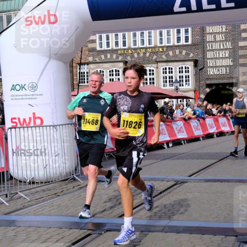 13.09.2026 - 21. swb-Marathon Bremen Tim E. http://msf.ph/oto/10301671 13.09.2026 10:43:46 Ziel 10328, 10346, 10456, 10618, 10742, 11468, 11607, 11826, 12406, 13509 meine-sportfotos.de