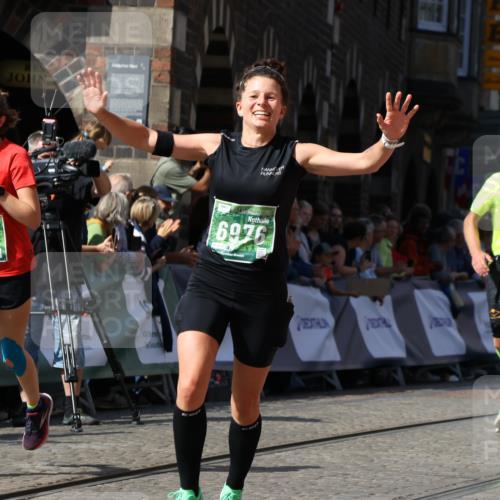 13.09.2026 - 21. swb-Marathon Bremen Strokosch-Dieckow http://msf.ph/oto/10301680 13.09.2026 13:21:50 Ziel 1130, 2088, 2570, 2904, 3120, 3202, 3435, 3655, 3930, 4165, 4234, 4445, 4484, 4519, 5542, 6862, 7176, 8184, 8270, 8384, 8730, 8923, 9048, 9514, 9722, 9900, 13145, 141, 148, 1209, 2051, 3338, 3652, 3774, 4581, 5193, 7098, 8438, 8452, 8924, 9599 meine-sportfotos.de