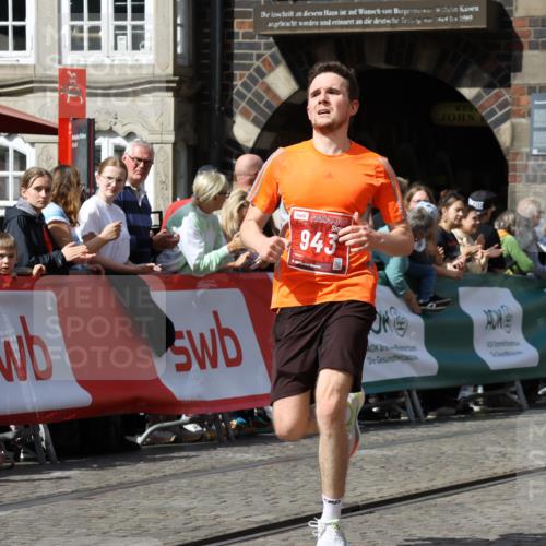 13.09.2026 - 21. swb-Marathon Bremen Strokosch-Dieckow http://msf.ph/oto/10301684 13.09.2026 12:52:17 Ziel 482, 943, 1126, 525, 959, 1507, 7768 meine-sportfotos.de