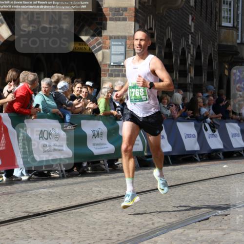 13.09.2026 - 21. swb-Marathon Bremen Strokosch-Dieckow http://msf.ph/oto/10301696 13.09.2026 12:52:31 Ziel 959, 1357, 553, 8729 meine-sportfotos.de