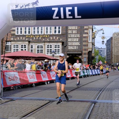 13.09.2026 - 21. swb-Marathon Bremen Tim E. http://msf.ph/oto/10301708 13.09.2026 10:43:47 Ziel 10328, 10346, 10456, 10618, 10742, 11468, 11607, 11826, 12406, 13509 meine-sportfotos.de