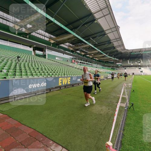 13.09.2026 - 21. swb-Marathon Bremen Michael Burmester http://msf.ph/oto/10301723 13.09.2026 10:47:31 Laufen im Stadion 10161, 10264, 10292, 10349, 10440, 10535, 10732, 10789, 10895, 10925, 10933, 10970, 11050, 11104, 11262, 11296, 11423, 11443, 11457, 11529, 11530, 11546, 11573, 11579, 11639, 11663, 11675, 11698, 11760, 12083, 12157, 12211, 12316, 12317, 12340, 12422, 12444, 12462, 12471, 12472, 12561, 10002, 10004, 10005, 10176, 10191, 10192, 10271, 10295, 10325, 10335, 10459, 10513, 10605, 10629, 10679, 10713, 10756, 10779, 10882, 10997, 10999, 11081, 11233, 11307 meine-sportfotos.de