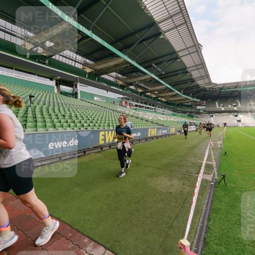 13.09.2026 - 21. swb-Marathon Bremen Michael Burmester http://msf.ph/oto/10301727 13.09.2026 10:47:32 Laufen im Stadion 10161, 10264, 10292, 10349, 10440, 10535, 10732, 10789, 10895, 10925, 10933, 10970, 11050, 11104, 11262, 11296, 11423, 11443, 11457, 11529, 11530, 11546, 11573, 11579, 11639, 11663, 11675, 11698, 11760, 12083, 12157, 12211, 12316, 12317, 12340, 12422, 12444, 12462, 12471, 12472, 12561, 10002, 10004, 10005, 10176, 10191, 10192, 10271, 10295, 10325, 10335, 10459, 10513, 10605, 10629, 10679, 10713, 10756, 10779, 10882, 10997, 10999, 11081, 11233, 11307 meine-sportfotos.de
