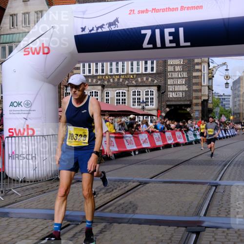13.09.2026 - 21. swb-Marathon Bremen Tim E. http://msf.ph/oto/10301744 13.09.2026 10:43:50 Ziel 10328, 10346, 10618, 10742, 11468, 11607, 11826, 12406, 13509 meine-sportfotos.de