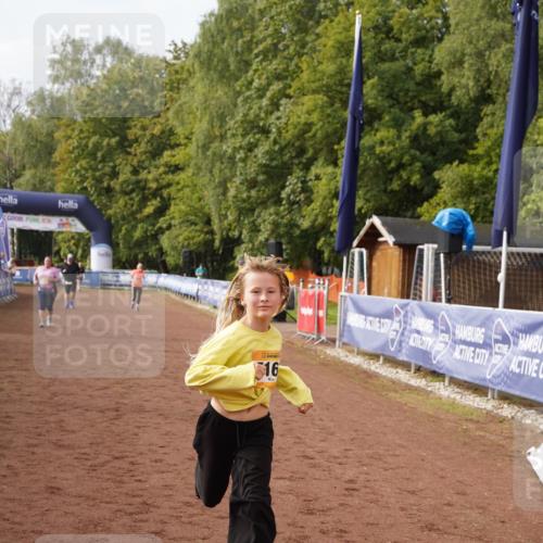 13.09.2026 - Airport Race Dennis Weichert http://msf.ph/oto/10301760 13.09.2026 10:40:54 Ziel 5163 meine-sportfotos.de