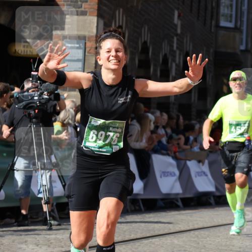 13.09.2026 - 21. swb-Marathon Bremen Strokosch-Dieckow http://msf.ph/oto/10301768 13.09.2026 13:21:50 Ziel 1130, 2088, 2570, 2904, 3120, 3202, 3435, 3655, 3930, 4165, 4234, 4445, 4484, 4519, 5542, 6862, 7176, 8184, 8270, 8384, 8730, 8923, 9048, 9514, 9722, 9900, 13145, 141, 148, 1209, 2051, 3338, 3652, 3774, 4581, 5193, 7098, 8438, 8452, 8924, 9599 meine-sportfotos.de