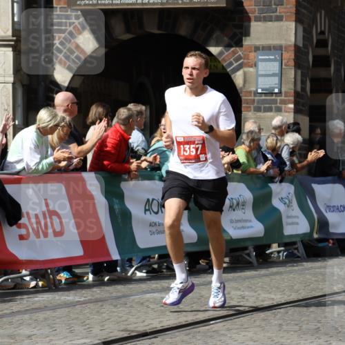 13.09.2026 - 21. swb-Marathon Bremen Strokosch-Dieckow http://msf.ph/oto/10301781 13.09.2026 12:52:41 Ziel 525, 959, 1357, 1507, 417, 553, 2100, 7244, 8729 meine-sportfotos.de