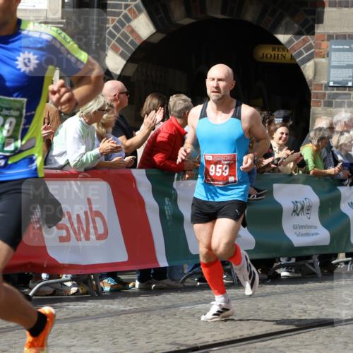 13.09.2026 - 21. swb-Marathon Bremen Strokosch-Dieckow http://msf.ph/oto/10301844 13.09.2026 12:52:45 Ziel 525, 959, 1357, 1507, 7768, 417, 2100, 7244, 8077, 9522 meine-sportfotos.de