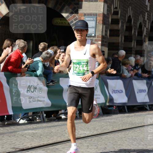 13.09.2026 - 21. swb-Marathon Bremen Strokosch-Dieckow http://msf.ph/oto/10301935 13.09.2026 12:52:47 Ziel 525, 959, 1507, 7768, 417, 2100, 8077, 9522 meine-sportfotos.de