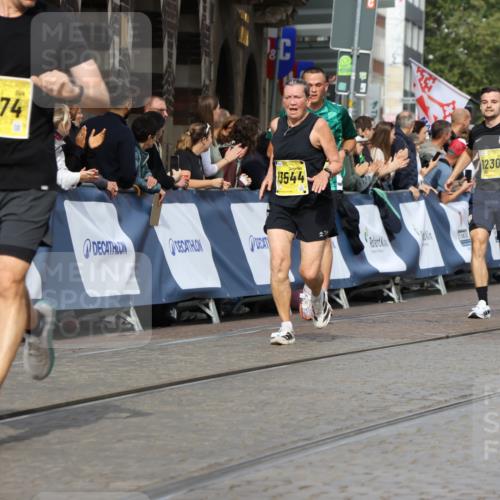 13.09.2026 - 21. swb-Marathon Bremen Strokosch-Dieckow http://msf.ph/oto/10301952 13.09.2026 10:50:46 Ziel 10170, 10233, 10525, 10840, 10923, 11178, 11276, 11497, 11499, 11622, 11664, 11680, 11742, 12045, 12078, 12269, 12447, 13562, 10200, 10537, 11076, 11087, 11170, 11625, 11626, 11961, 12004, 12179, 12303, 12351, 12407, 12560 meine-sportfotos.de