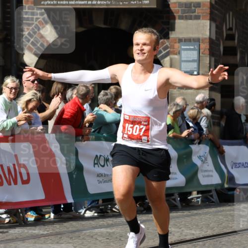 13.09.2026 - 21. swb-Marathon Bremen Strokosch-Dieckow http://msf.ph/oto/10302005 13.09.2026 12:52:48 Ziel 525, 959, 1507, 7768, 417, 2100, 8077, 9522 meine-sportfotos.de
