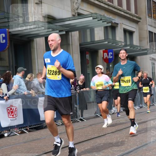 13.09.2026 - 21. swb-Marathon Bremen Strokosch-Dieckow http://msf.ph/oto/10302008 13.09.2026 10:50:13 Ziel 10170, 10233, 10525, 10764, 10840, 10923, 11220, 11276, 11497, 11499, 11622, 11664, 11680, 11742, 11774, 12045, 12052, 12078, 12309, 12447, 12488, 13544, 13562, 10452, 10593, 10876, 10966, 11005, 11035, 11111, 11128, 11178, 11415, 12240, 12269, 12380, 12510 meine-sportfotos.de